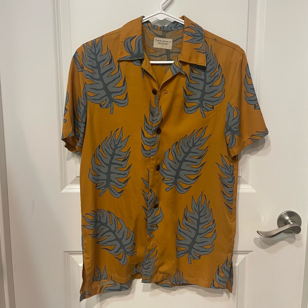 Nudie jeans yellow Hawaii short size xs unisex worn only once